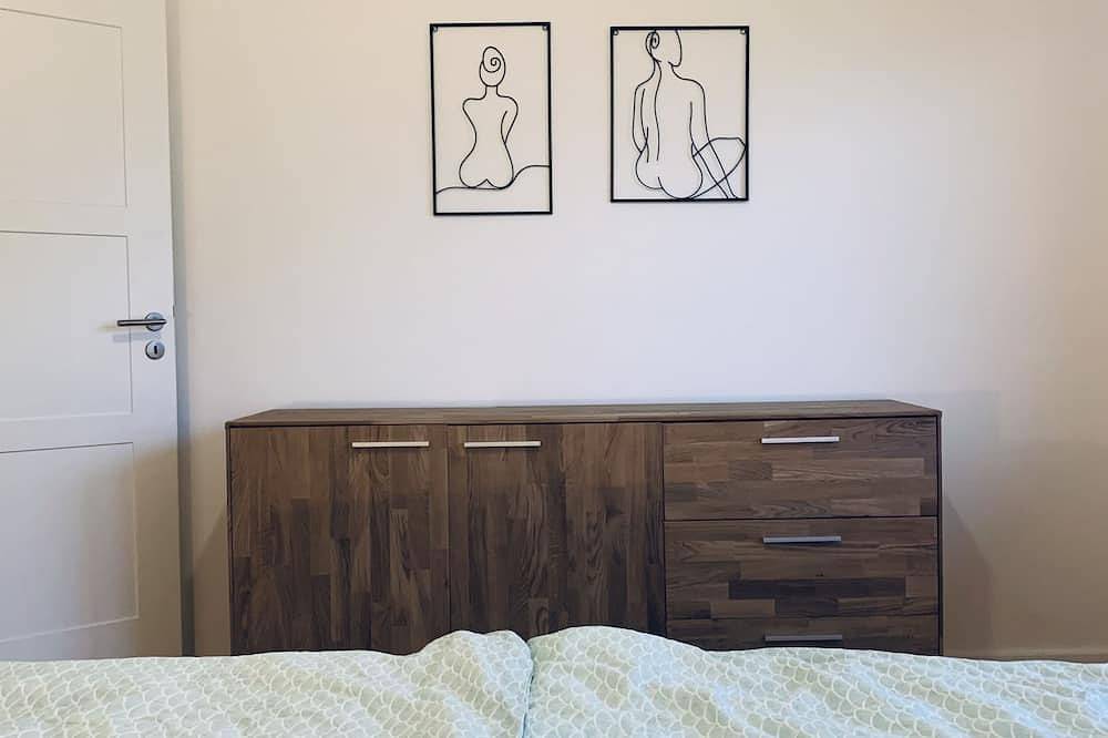 Modern vacation apartment \"La Fredo\" near Lake Starnberg, 5 minutes' walk to public transport in Wolfratshausen, Tölzer Land