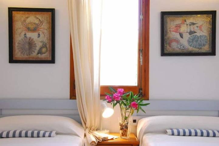 Haus Barregas. Haus in Cap D'Artrutx, Menorca. Haus Garten. in Cap d'Artrutx, Ciutadella