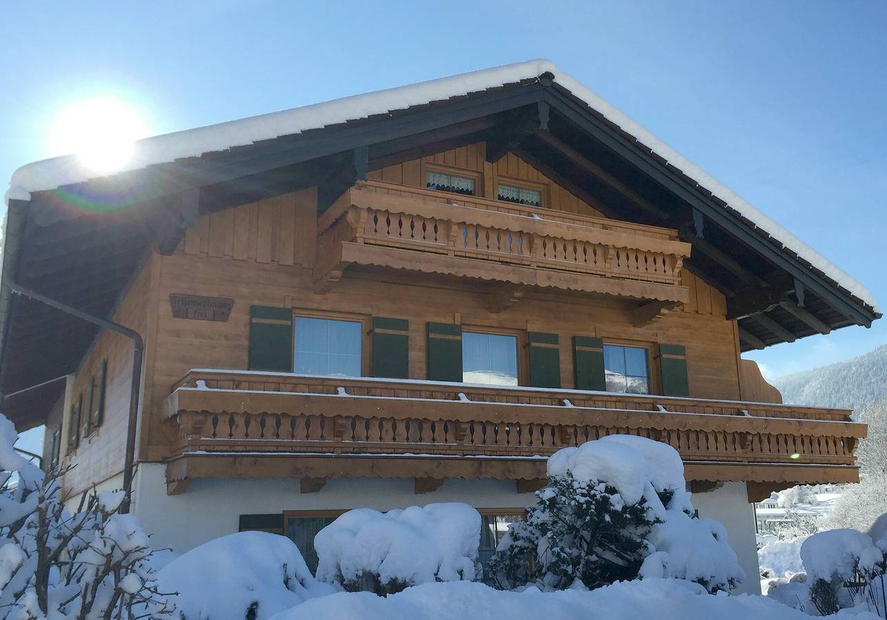 Ganze Ferienwohnung, Ferienwohnung Aigner - Ferienwohnung 1-4 Pers., 65 m², 2 Sz, Wohnzimmer, Kochnische, 2x  Dusche/Wc, Balkon in Bischofswiesen, Berchtesgadener Alpen