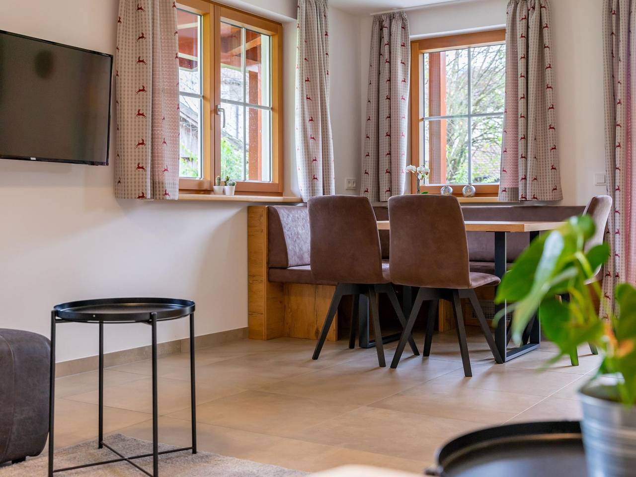 Ganze Wohnung, Geräumige Wohnung mit Weitblick und Terrasse in Saalfelden am Steinernen Meer, Steinernes Meer