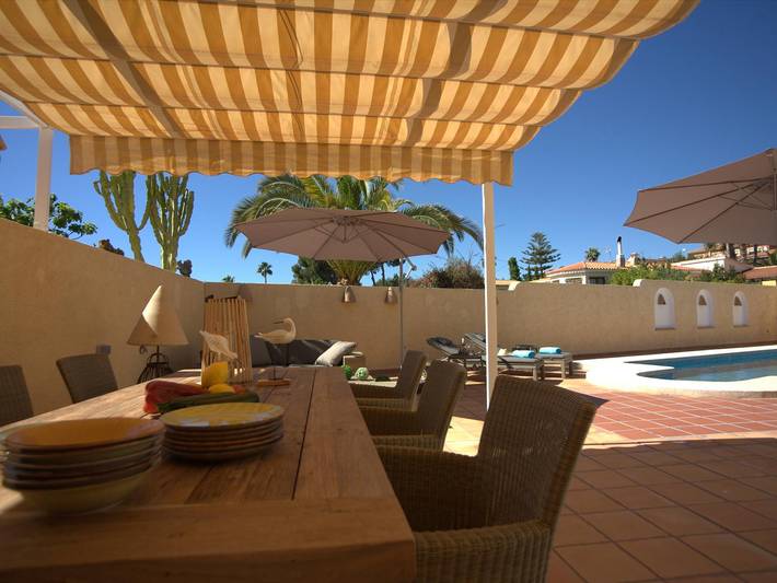 Casa moderna con piscina privada y aire acondicionado, cerca de playas de Benidorm in La Nucía, Costa Blanca