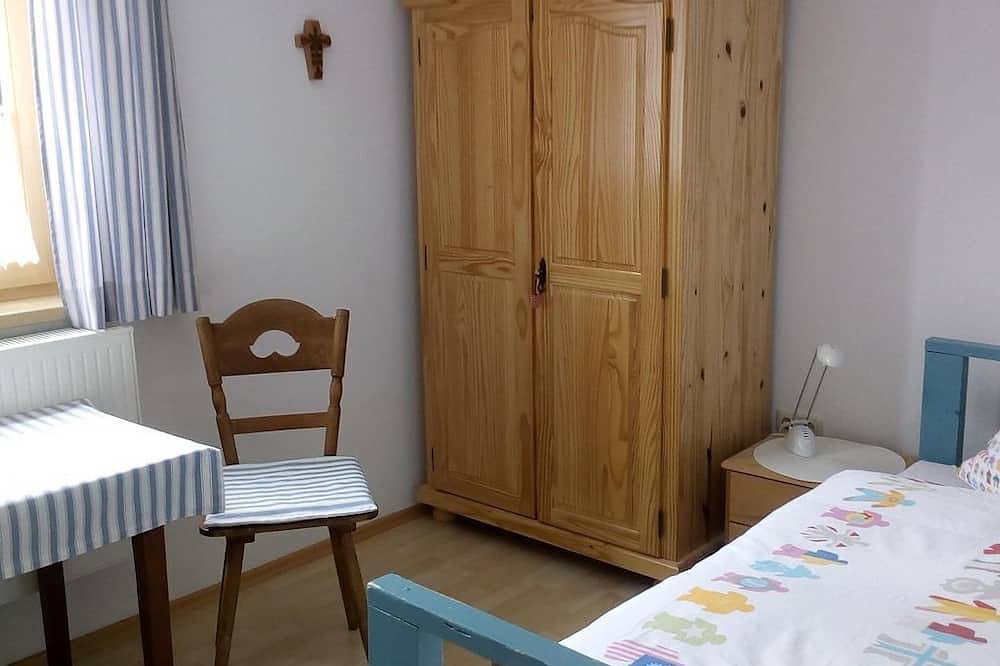 Ganze Wohnung, Haus Funk - Ferienwohnung Birnenlaube (2 Schlafz.) in Unterammergau, Bayerische Alpen