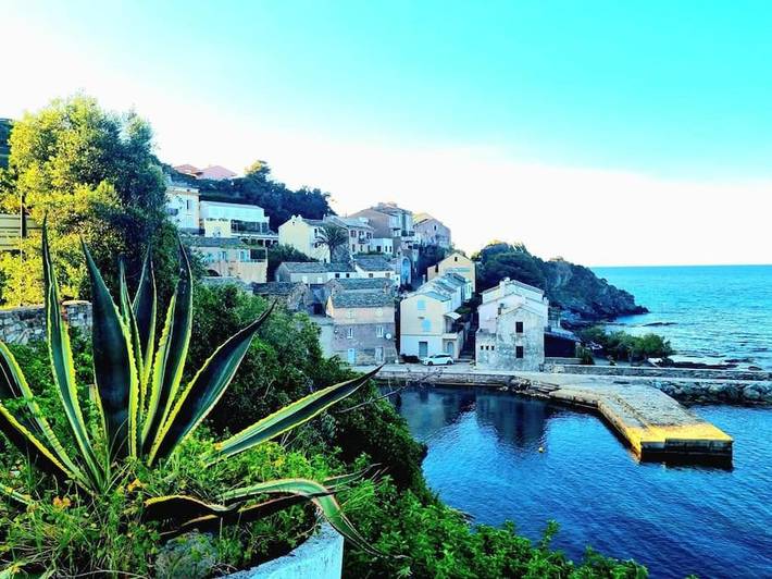 Location de vacances pour 6 personnes, avec vue et terrasse, animaux acceptés à Cagnano