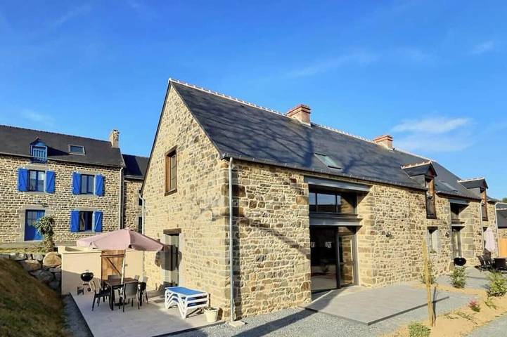 Location de vacances pour 6 personnes, avec terrasse et jardin à Québriac