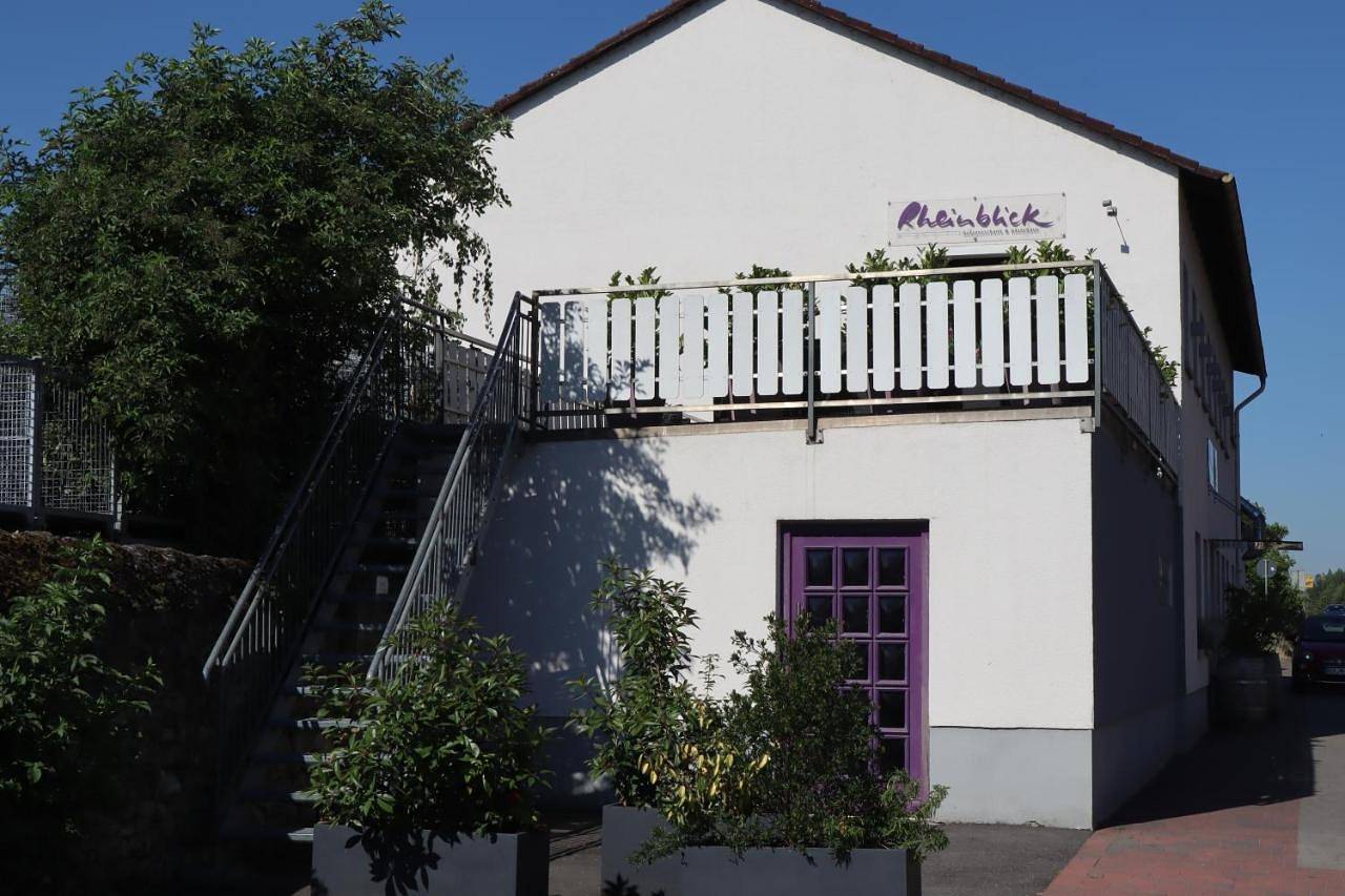 Double Room in Hattenheim, Eltville am Rhein