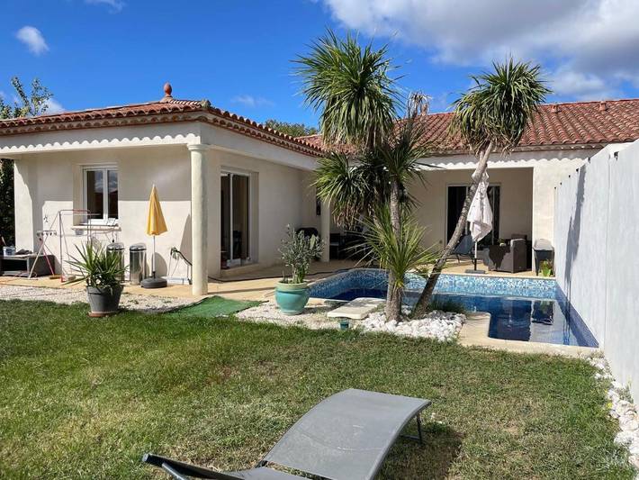 Location de vacances pour 6 personnes, avec piscine ainsi que jardin et vue à Alignan-du-Vent - 3