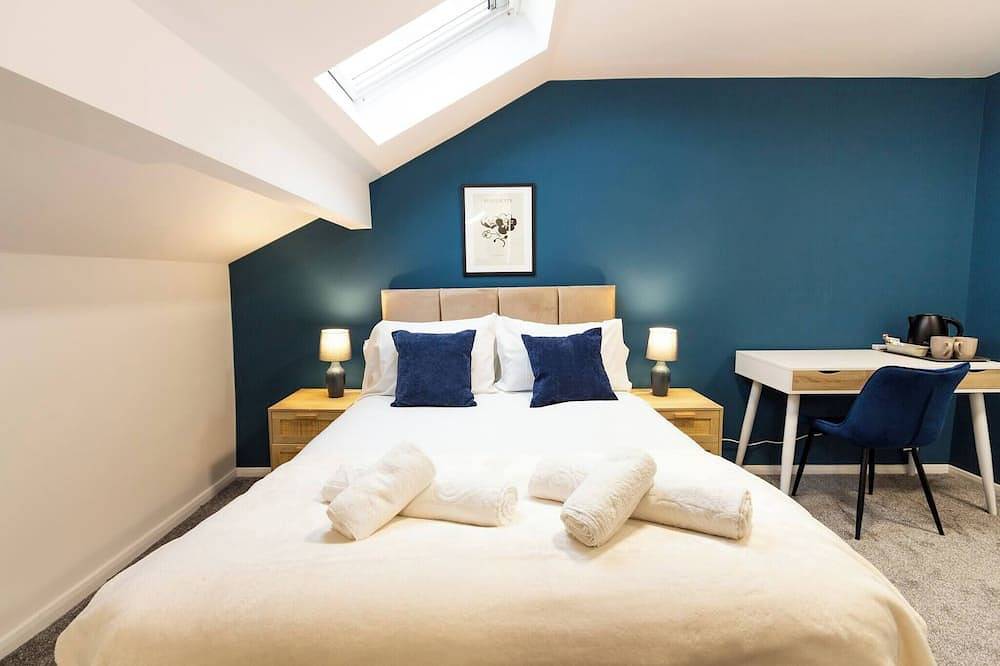 Cosy Large Ensuite Room in the Heart of Oldham in Greater Manchester