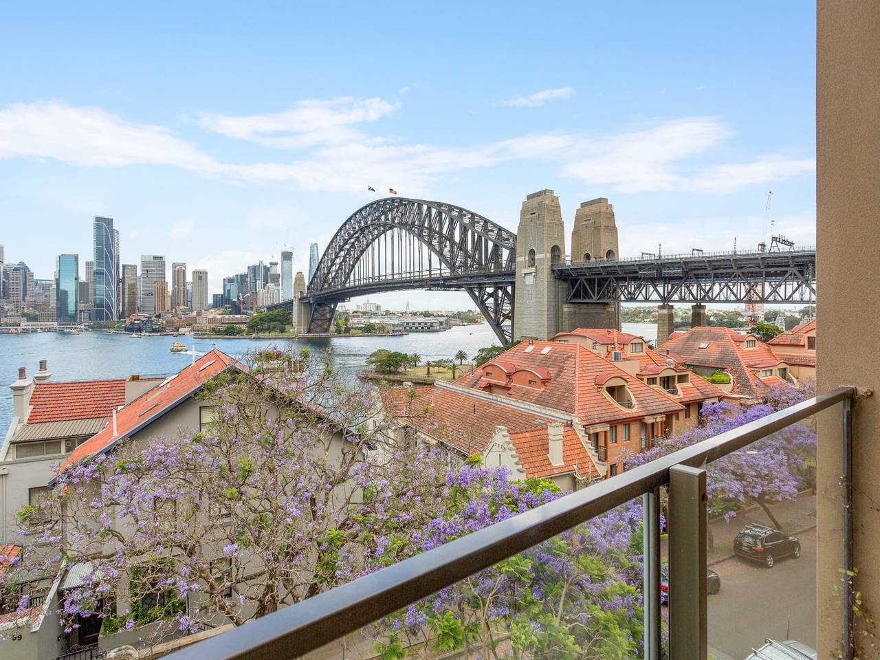 Entire apartment, Boutique 2-Bed with Stunning Sydney Harbour Views in Kirribilli, Sydney