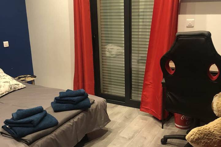 Location de vacances pour 8 personnes, avec jardin et terrasse à La Valette-du-Var - 2