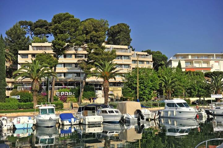 Gîte pour 6 personnes, avec balcon dans Ile De Bendor - 2