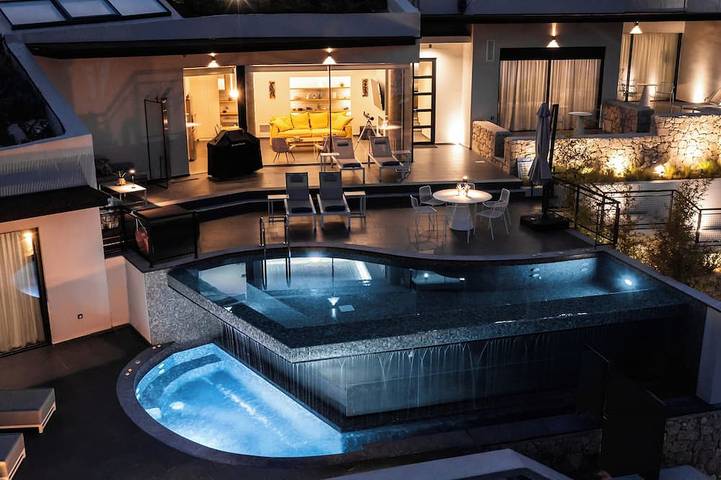Villa pour 8 personnes, avec Balcon et Jardin dans Ligia