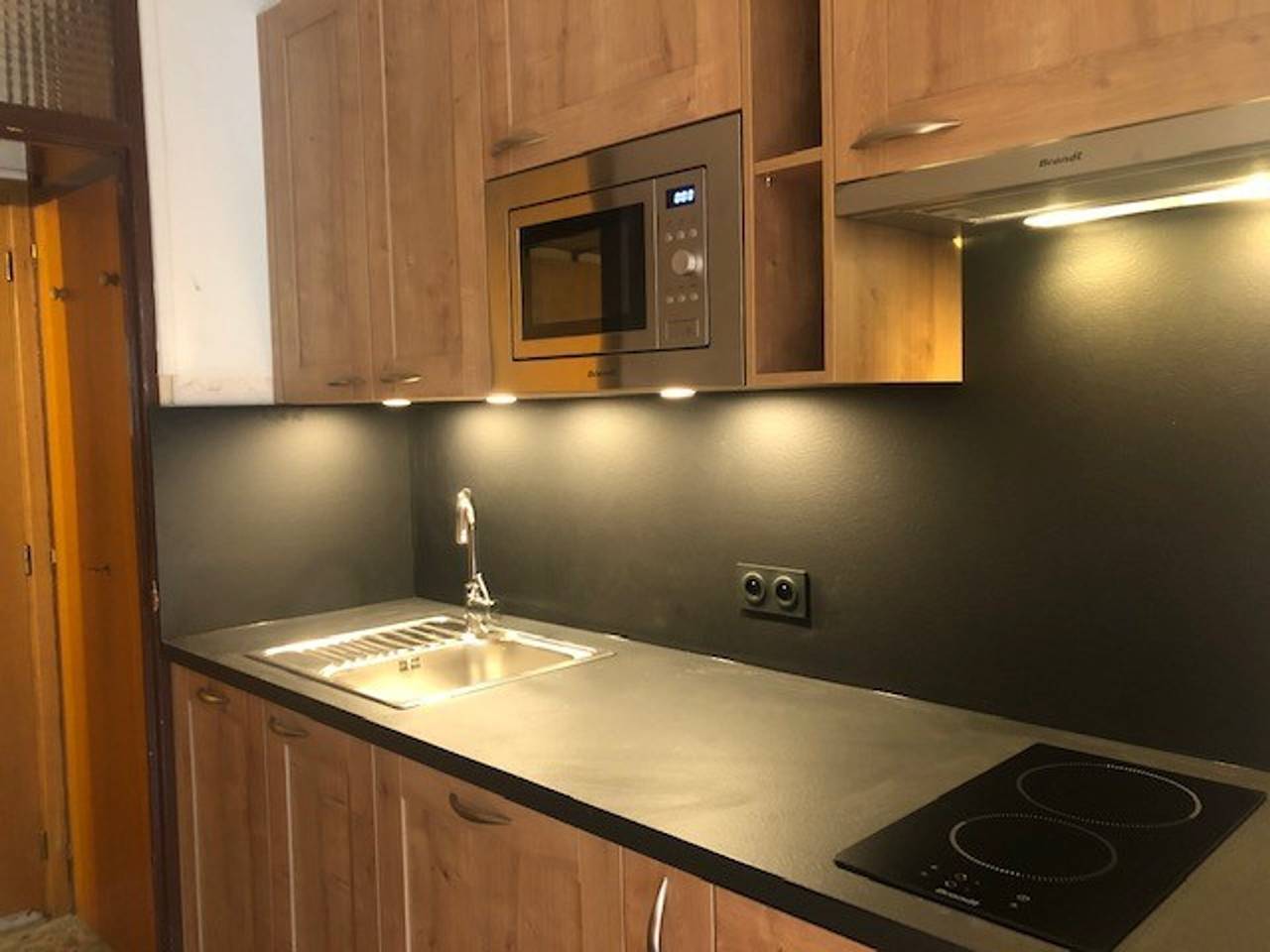 Ganzes Studio, Zentrales Studio mit Balkon, Parkplatz und Geschirrspüler in Brides-les-Bains, Les Trois Vallées