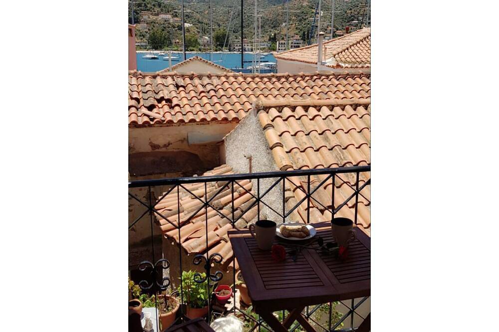 Yota's Studio im Zentrum von Poros in Poros Stadt, Poros