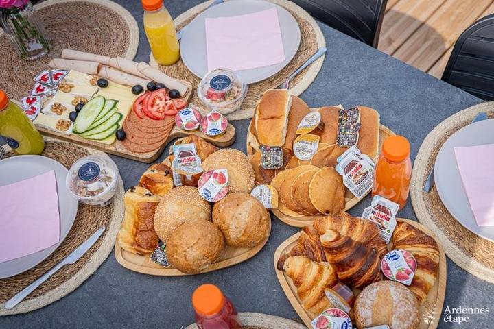 Location de vacances pour 6 personnes, avec piscine ainsi que jardin et jacuzzi dans Bellevaux-Ligneuville - 2