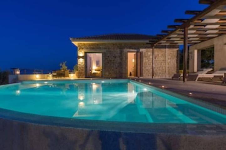 Villa for 6 people, with garden in Skiathos