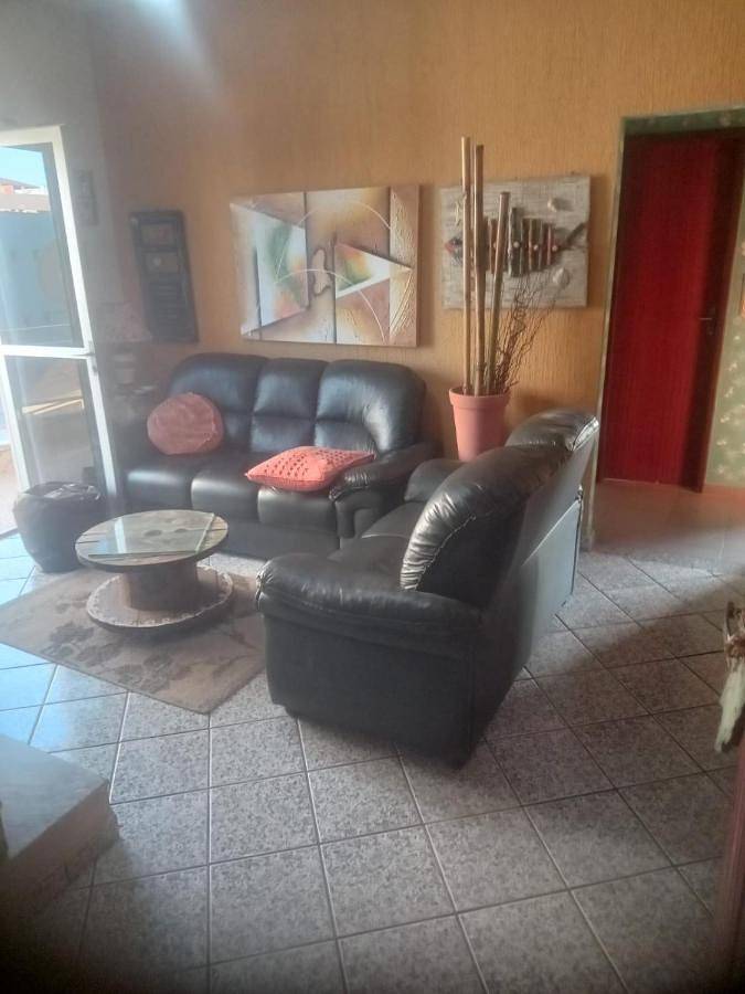 Casas e apartamentos de temporada para 7 pessoas, com vista e balcão em Piúma (ES)