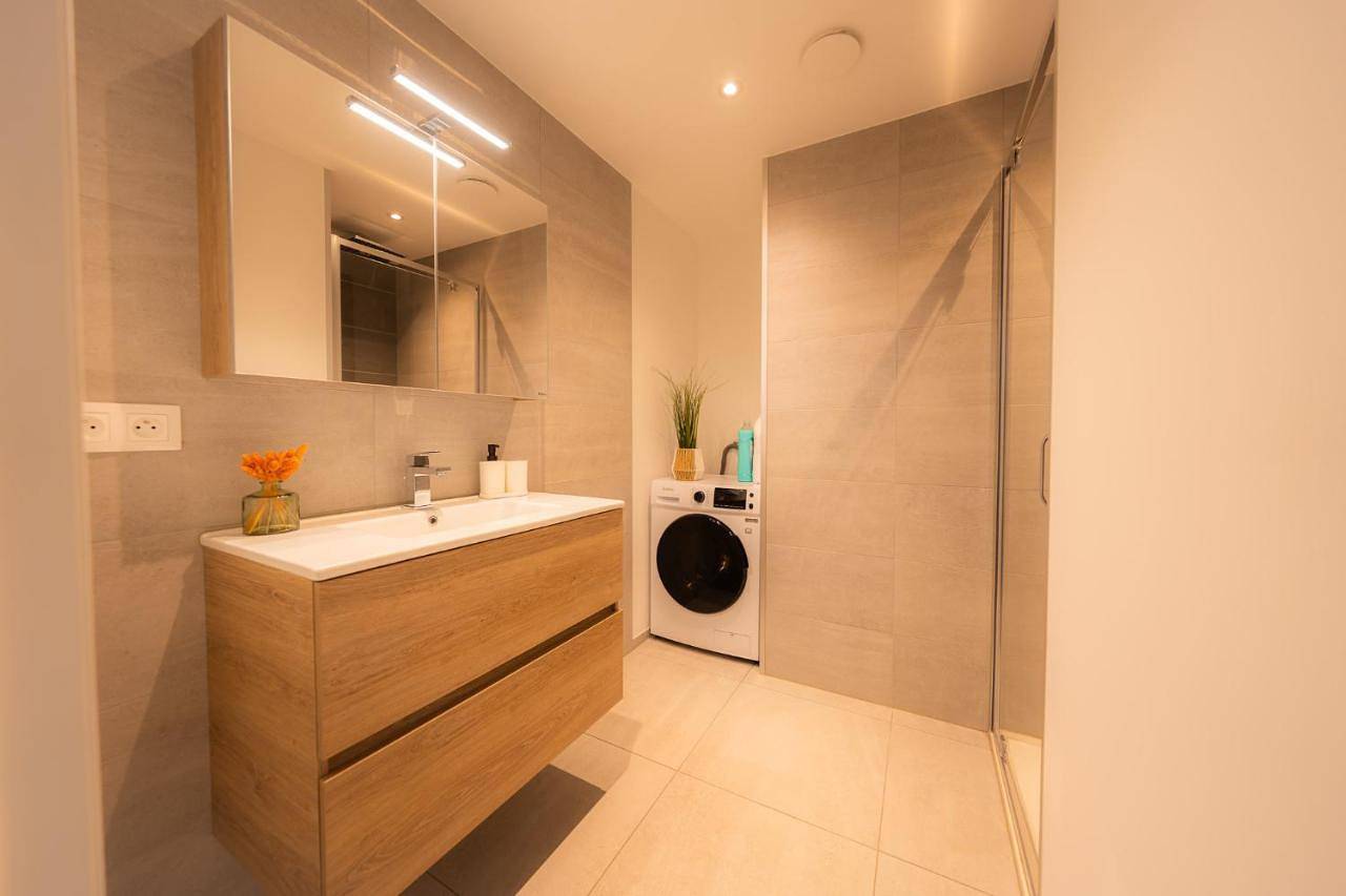 Appartement entier, Two-Bedroom Apartment in Mons (Hennegau), Hainaut