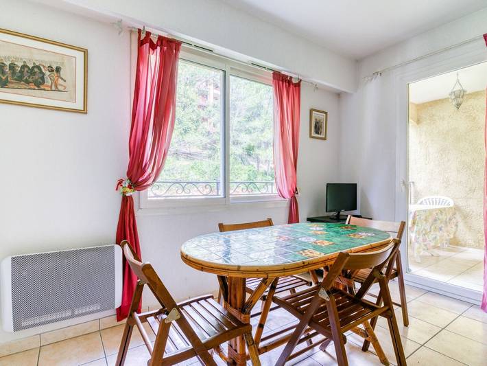 Maison de vacances pour 4 personnes, avec terrasse et piscine dans les Alpes maritimes - 2
