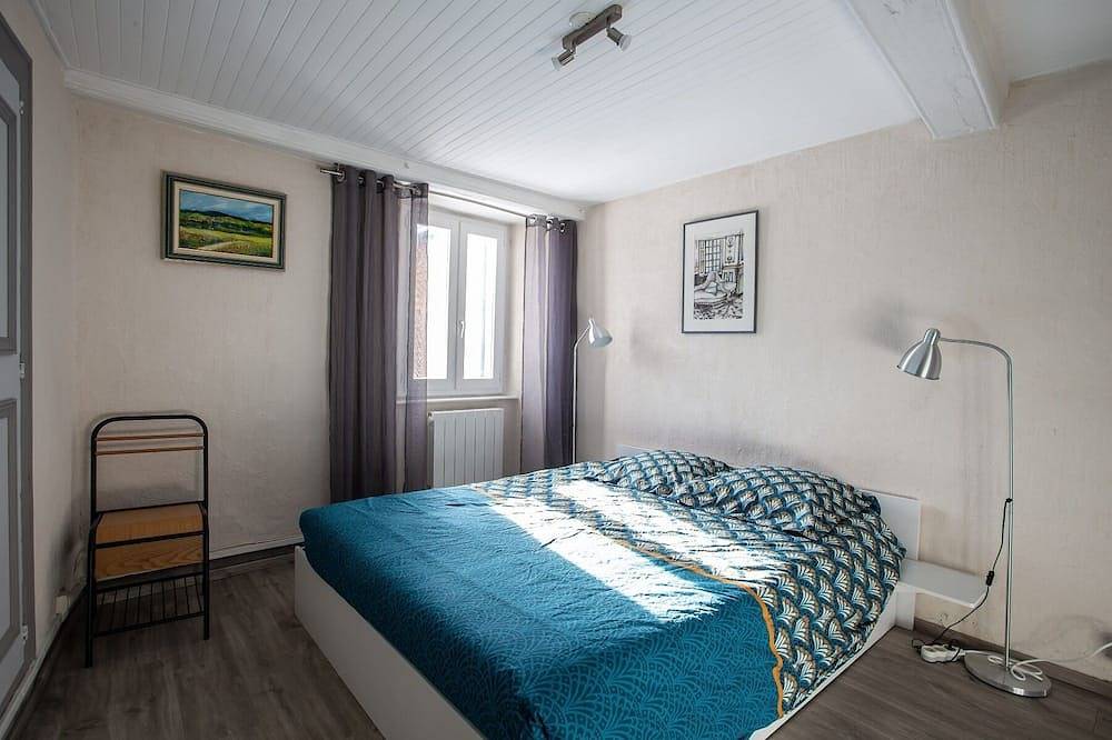 Entire apartment, Special 2025 promotion- 10 % App T2, classified 2*, renovated, re-equipped, quiet, in Embrun, Écrins National Park