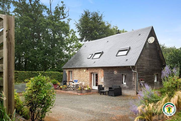 Gîte pour 6 personnes, avec Terrasse et Jardin