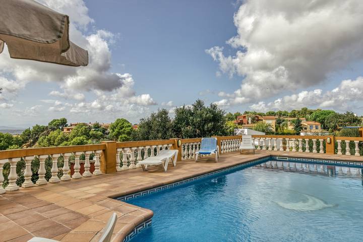 Casa rural para 8 personas, con Balcón y Jardín en Begur - 2
