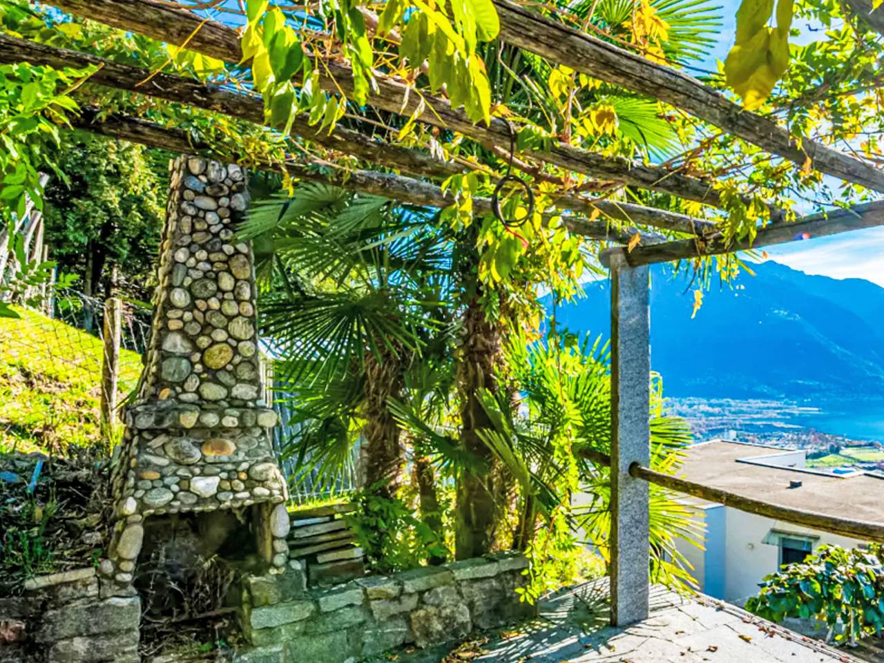 Apartamento entero, Casa Elisabetta oben in Gordola, Alpes Ticineses y del Verbano