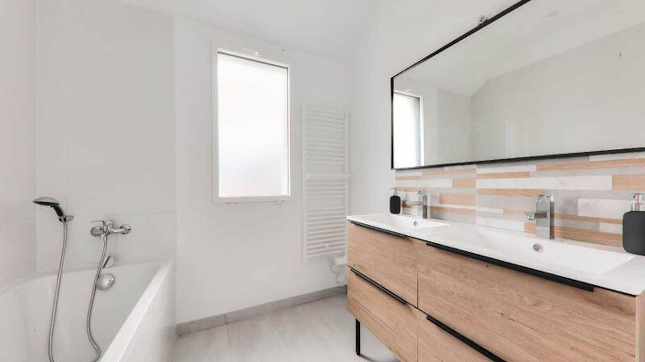 Apartamento vacacional entero, Ferienwohnung für 8 Personen (133 m²) in Le Tour-du-Parc in Le Tour-du-Parc, Côte des Mégalithes