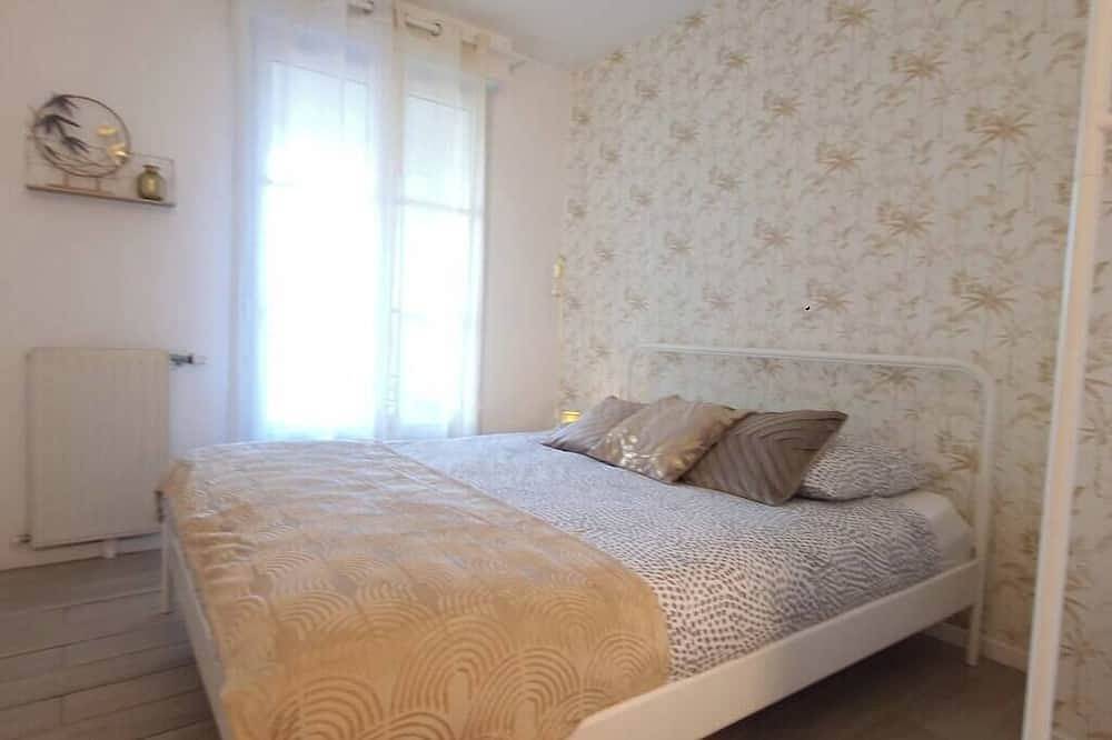 Ganze Wohnung, Appt 8 P, parkings, Disney direct, Vallée Village in Serris, Seine-et-Marne