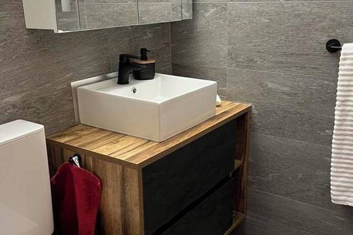 Ganze Wohnung, Am Sonnenhang Appartement/Fewo, Dusche, Wc Appartement/Fewo, Dusche, Wc in Churwalden, Plessur Alpen