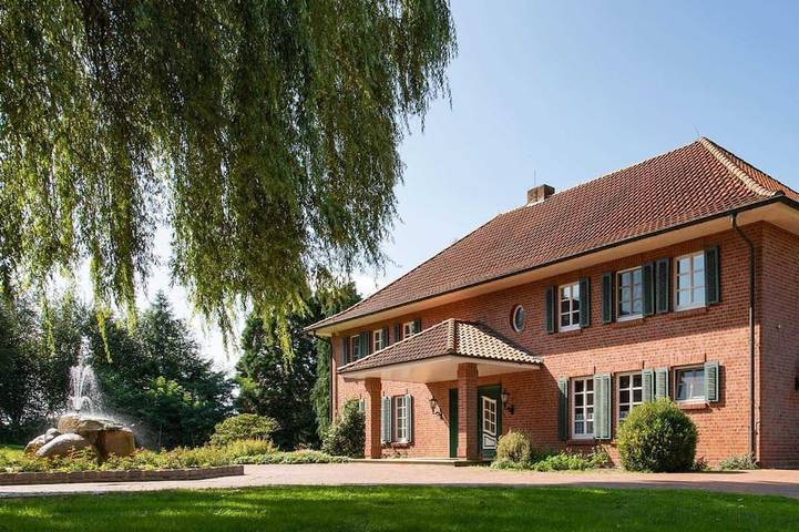 Ferienhaus für 14 Personen, mit Garten und Whirlpool sowie Terrasse in Ankum