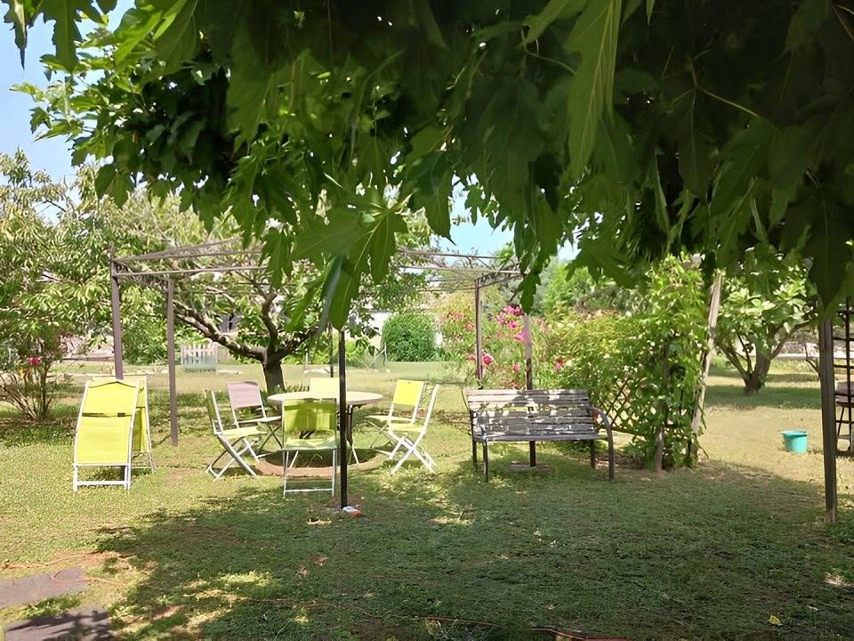 Gîte La Pastourelle, 4-5 personnes in Saint-Alban-Auriolles, Ardèche