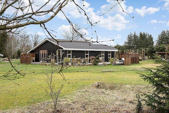 Ferienhaus für 8 Personen, mit Terrasse in Saltum