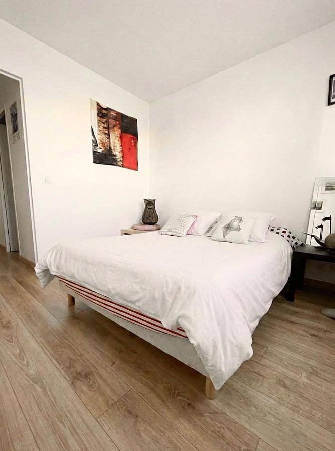 Chambre d’hôte pour 2 personnes, avec vue à Saint-Denis - 3