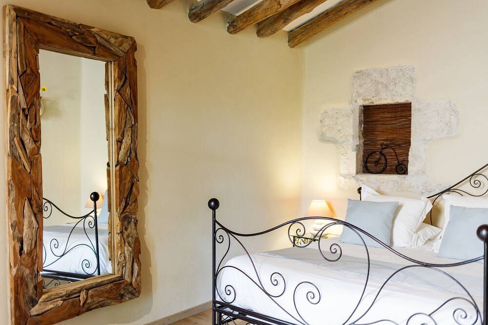 4 Sterne Ferienhaus mit Garten und privatem Jacuzzi : Pavillon Timéo in Carnas, Mittelmeerküste (Frankreich)