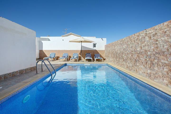 Gîte pour 5 personnes, adapté aux familles à Villaverde - 3