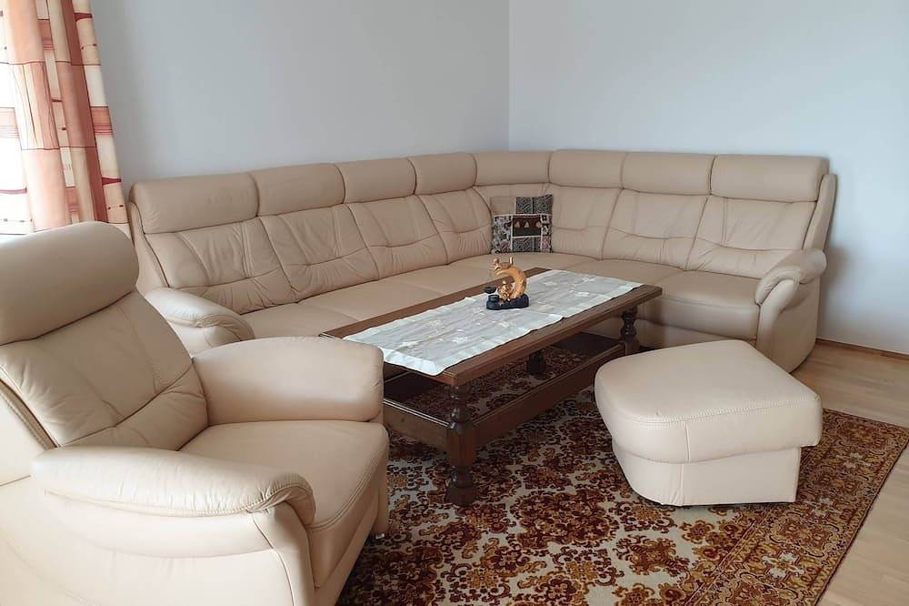 Ganze Wohnung, Haus in ruhiger Lage in Südoststeiermark, Straden