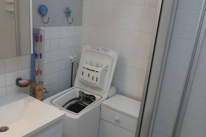 Gîte pour 3 personnes dans Office De Tourisme De Luc Sur Mer - 4