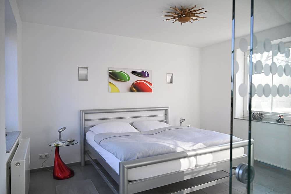 Ganze Wohnung, ***** Design Ferienhaus Kamerun an der Elbe \"Villa Pavian\" in Damnatz, Elbtalaue