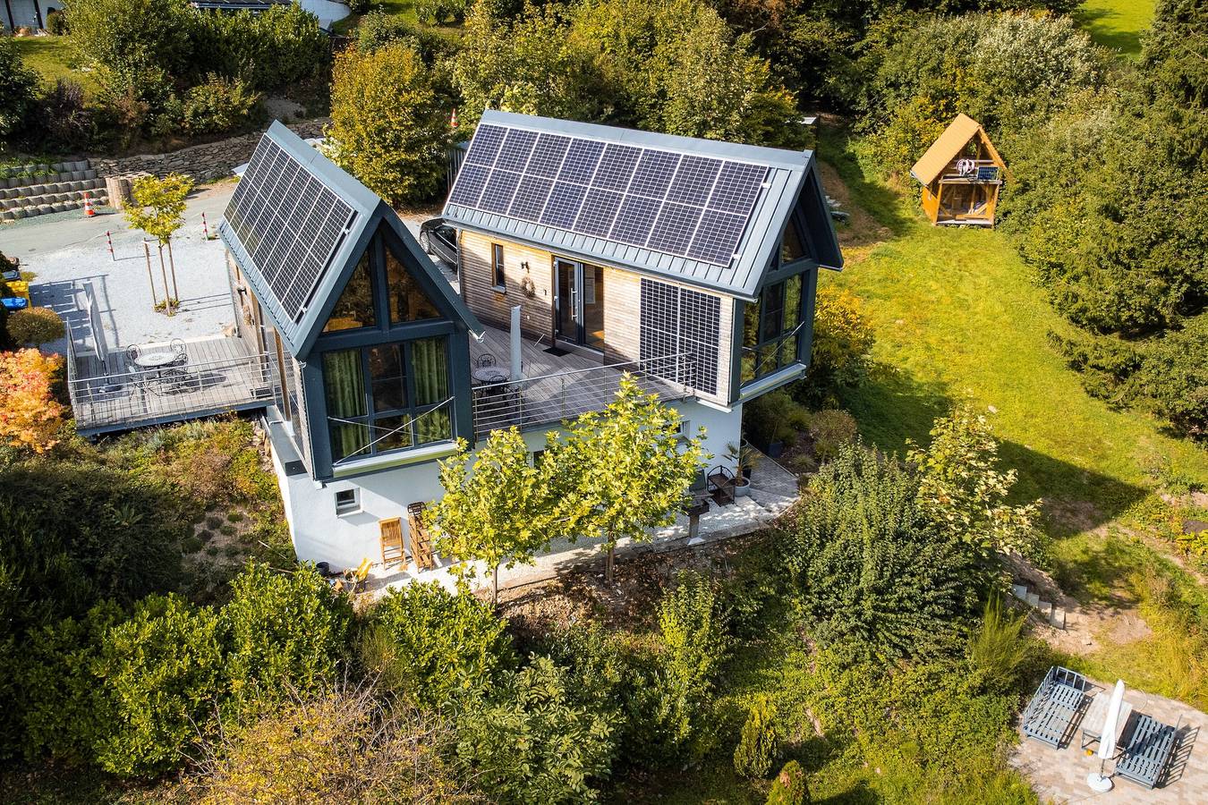Ferienhaus 'Tinyhouse B' mit Bergblick, privater Terrasse und Wi-Fi in Weilrod, Hochtaunuskreis