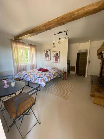 Maison d’hôte pour 2 personnes, avec vue et terrasse à Auriébat
