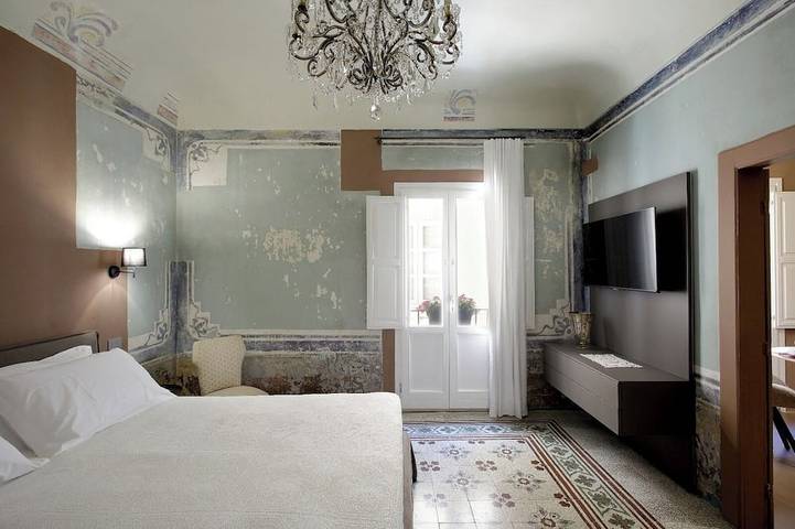 Appartamento intero, Elegante Dimora d'Epoca a Due Passi da Ortigia. in Siracusa, Siracusa e dintorni