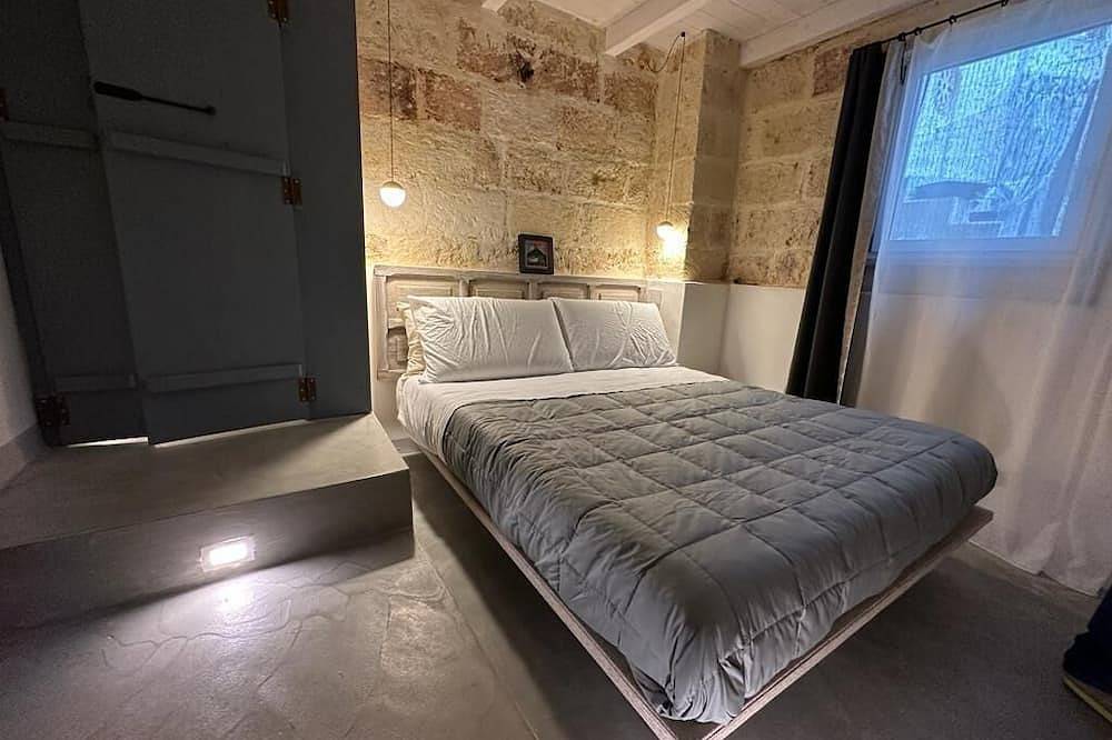 Appartement entier, Elegant apartment in the historic center of Maruggio 2 km from the sea in Maruggio, Golfe de Tarente