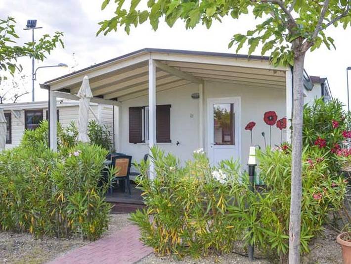 Camping für 5 Personen, mit Kinderpool in den Abruzzen - 2