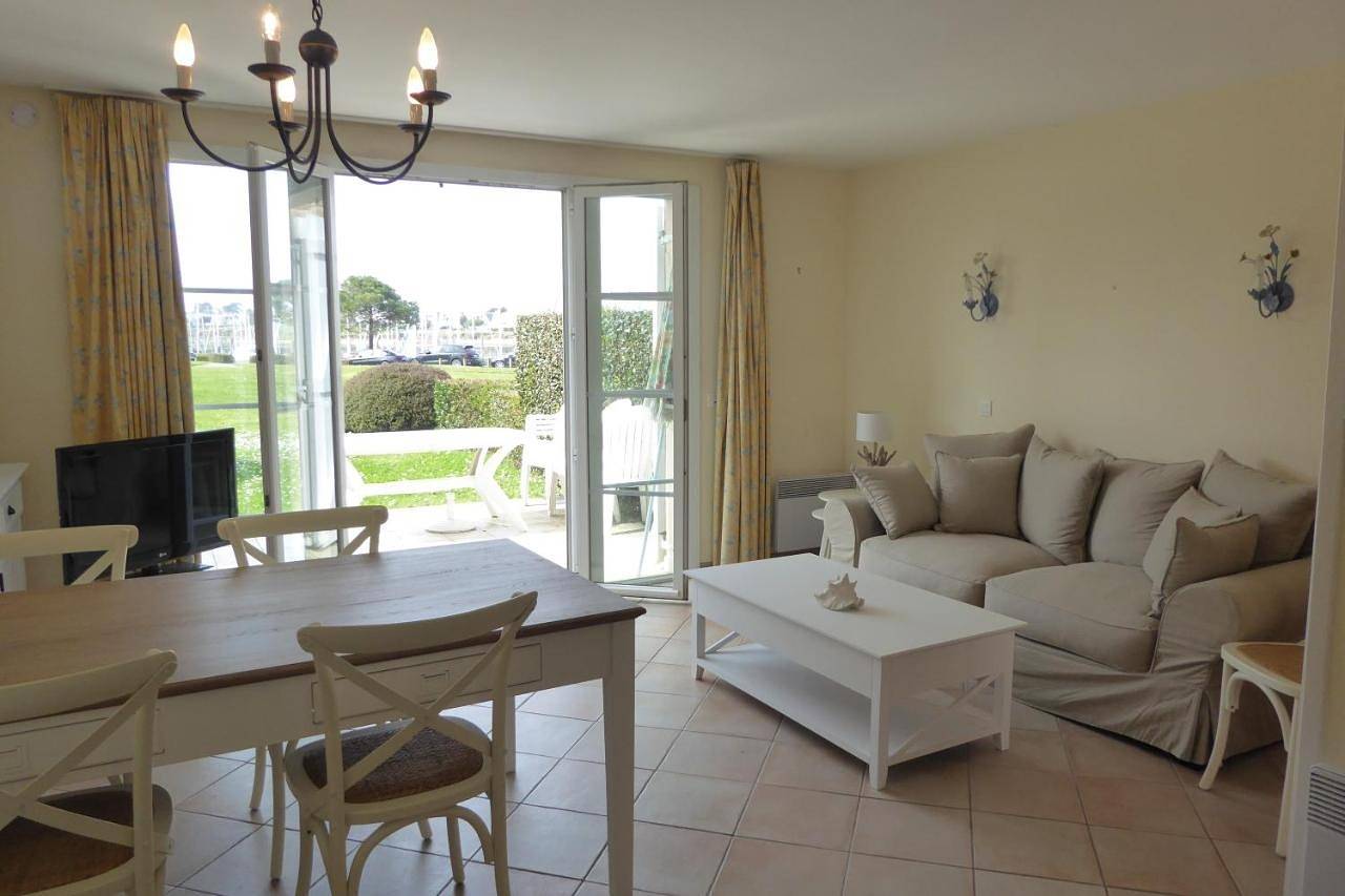Ref 056 Maison T3 pour quatre personnes avec terrasse vue port Crouesty Arzon in Kerjouanno, Arzon