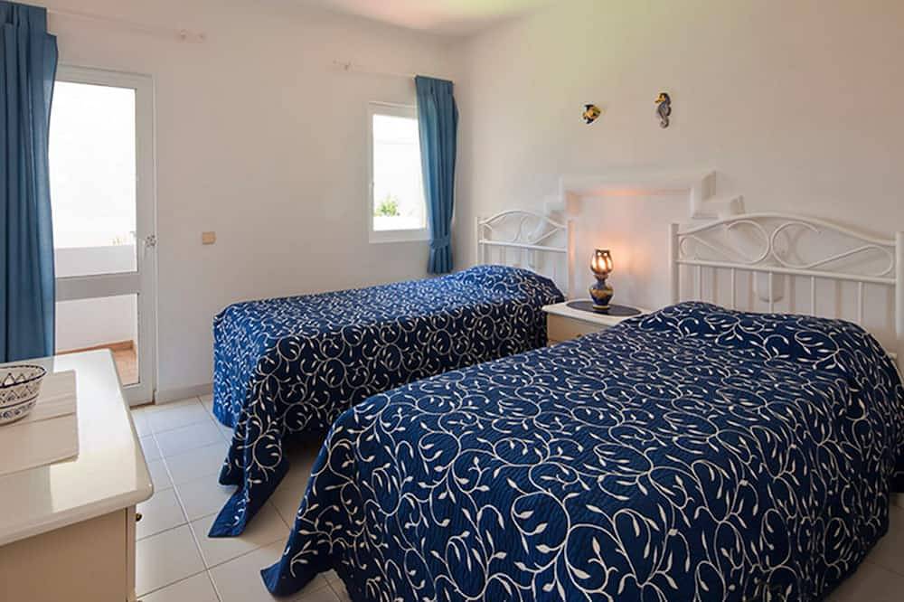 2-Bett-Villa in Vilabranca, 2 Swimmingpools, privater Garten, Parkplatz, gratis Wifi in Santa Maria, Lagos