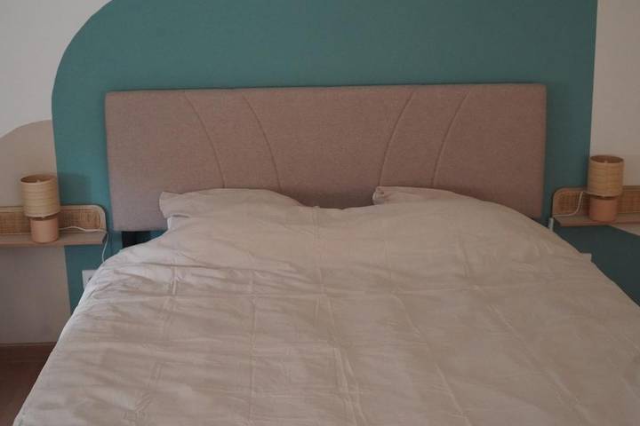 Location de vacances pour 2 personnes, avec terrasse ainsi que jardin et jacuzzi dans Faumont