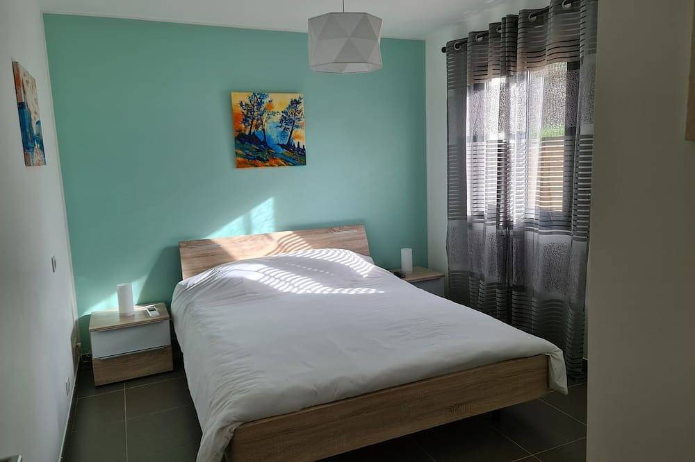 Appartamento intero, Appartamento T2 di 55 m² con terrazza 4ps, aria condizionata, jacuzzi ... in Saint-Florent, Calvi e dintorni