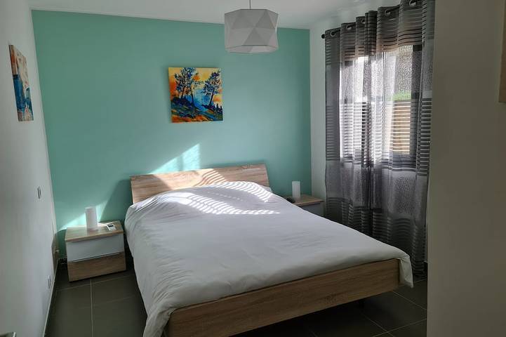 Appartement entier, Appart  T2 de 55 m² de terrasse 4ps, clim, jacuzzi... in Saint-Florent, Région de Calvi