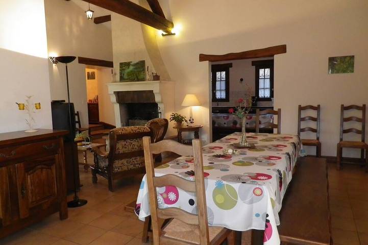 Location de vacances pour 10 personnes, avec Jacuzzi ainsi que Terrasse et Jardin à Saint-Pierre-le-Vieux (Vendée)