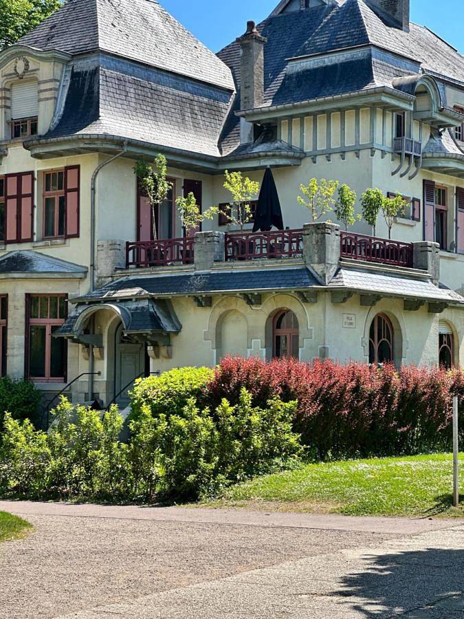 Les Villas du Parc - Chambres d'hôtes Ambroise & Germaine - Meublé 5 étoiles Villa Marie 2 à 5 chambres in Vittel, Neufchâteau